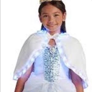 Disney Store light-up princess cape. Size XS/s.